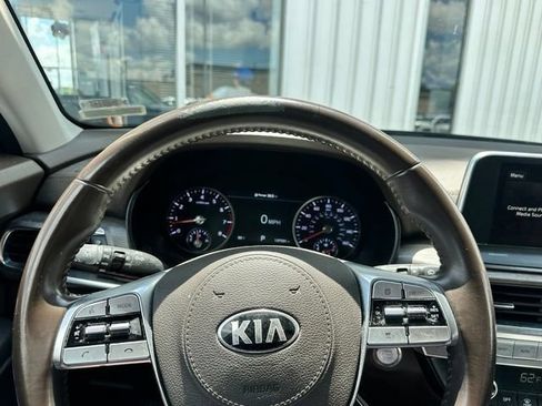 Used 2021 Kia Telluride SX w/ Towing Package FWD image 9