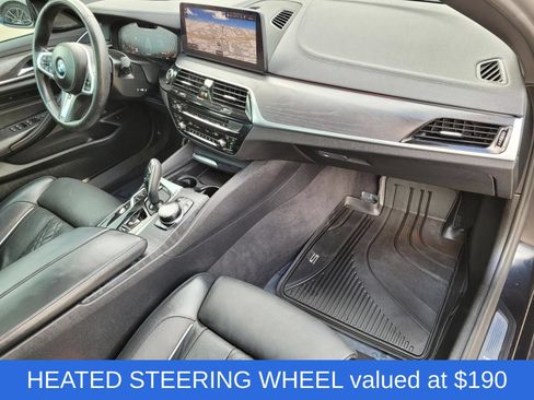 Used 2021 BMW M550i xDrive w/ Executive Package AWD/4WD image 10