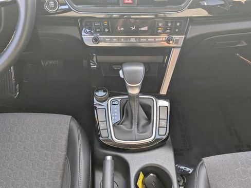 Certified 2024 Kia Seltos S FWD image 18