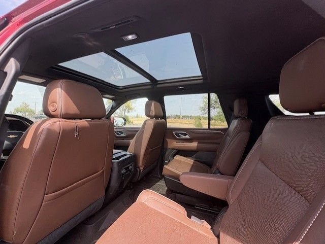 Used 2021 Chevrolet Tahoe High Country w/ Premium Package AWD/4WD image 12