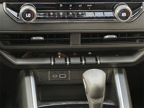 Certified 2025 Chevrolet Colorado Trail Boss image 19