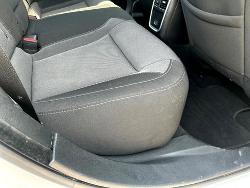 Used 2022 Dodge Charger SXT w/ Driver Convenience Group image 9