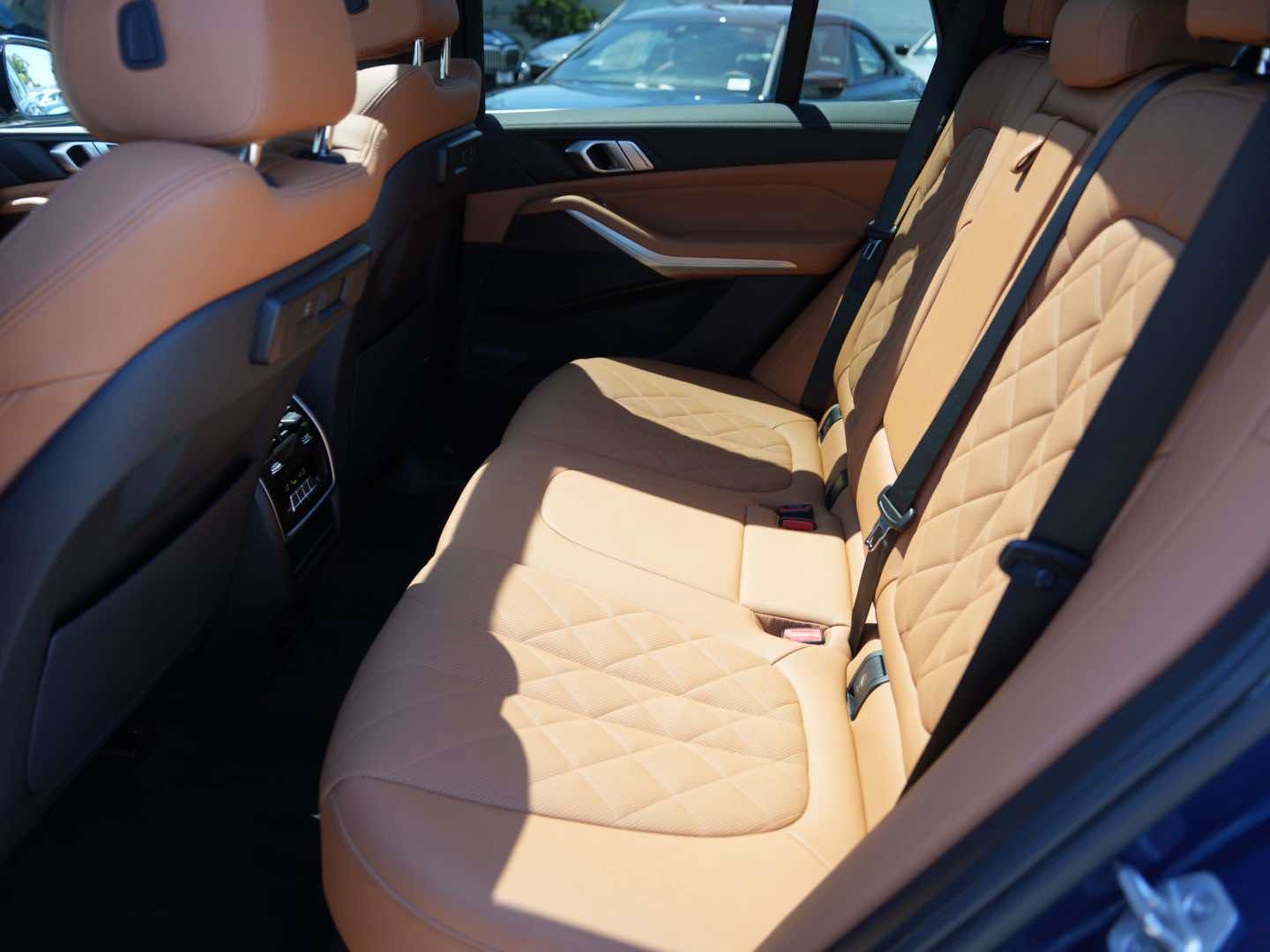 Used 2023 BMW X5 sDrive40i w/ Premium Package RWD image 9