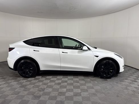 Used 2020 Tesla Model Y Long Range AWD/4WD image 8