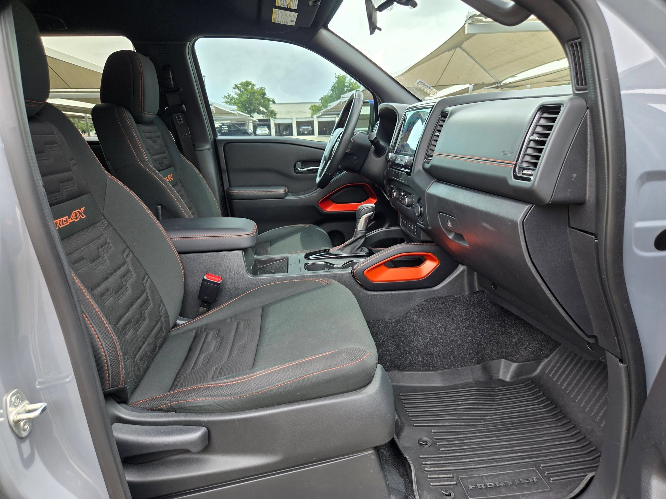 Used 2023 Nissan Frontier PRO-4X w/ Pro Convenience Package AWD/4WD image 27