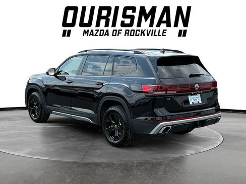 Used 2026 Volkswagen Atlas Peak Edition AWD/4WD image 4
