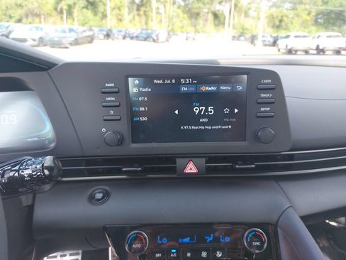 Certified 2025 Hyundai Elantra Sport FWD image 23