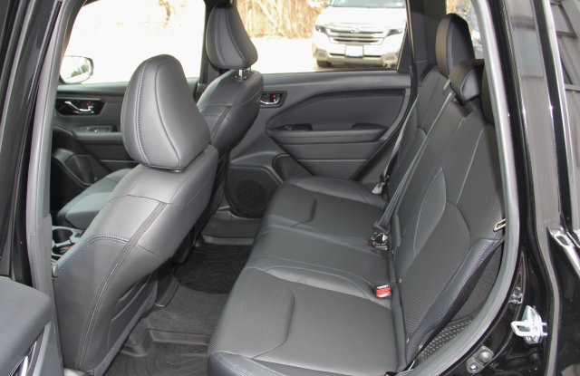 Used 2025 Subaru Forester Limited AWD/4WD image 32