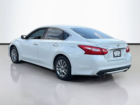 Used 2016 Nissan Altima 2.5 S w/ Power Driver Seat Package FWD image 6