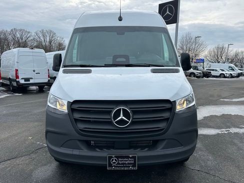 Used 2026 Mercedes-Benz Sprinter 2500 image 2