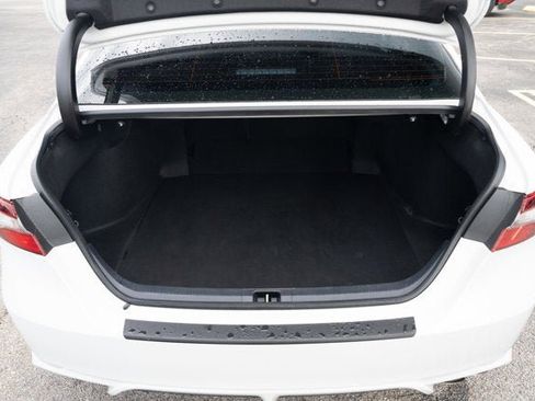 Used 2023 Toyota Camry SE image 12