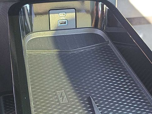 Used 2023 Ford Mustang Mach-E Premium image 30