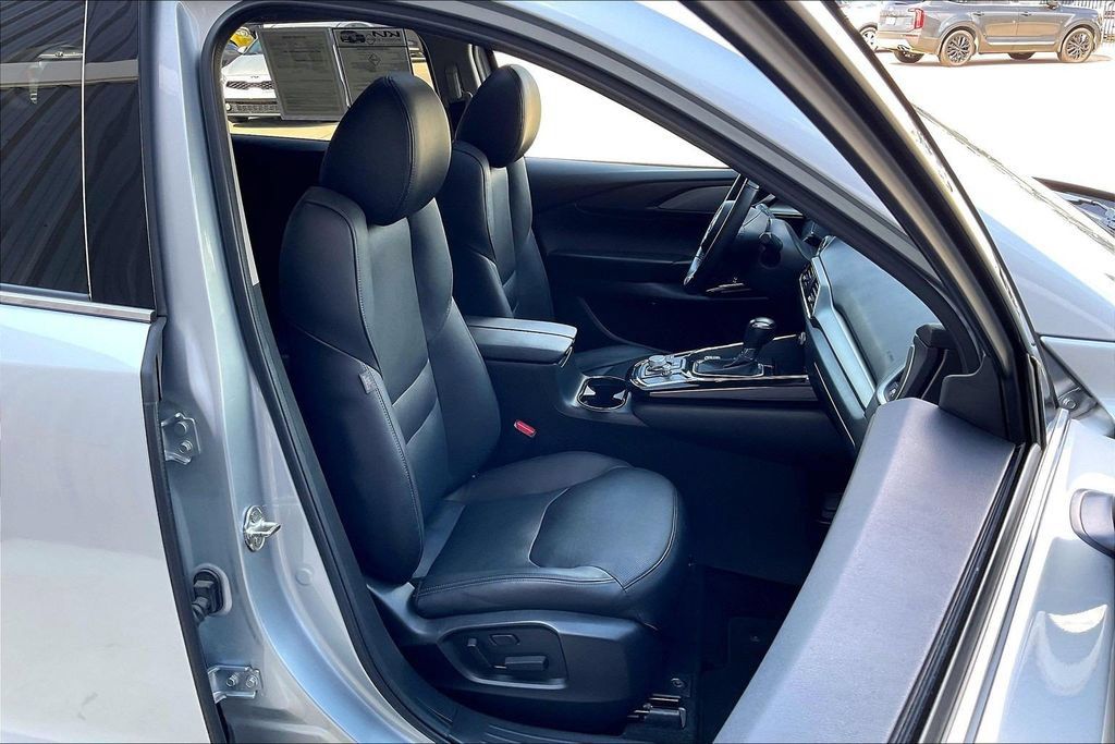 Used 2023 MAZDA CX-9 Touring AWD/4WD image 7