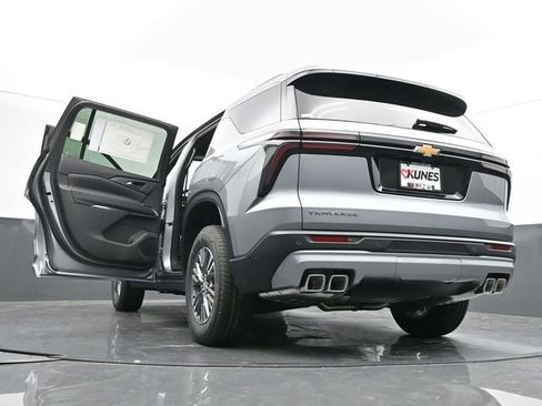 New 2026 Chevrolet Traverse LT w/ LPO, Floor Liner Package image 71