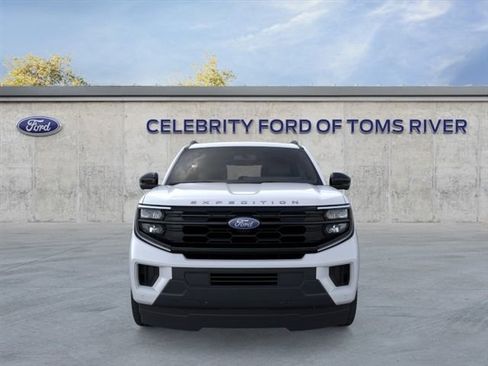 New 2025 Ford Expedition Active AWD/4WD image 6