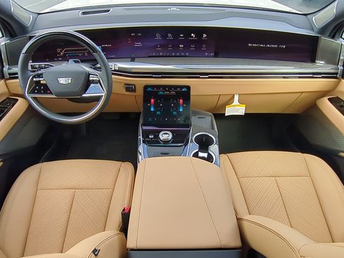 New 2025 Cadillac Escalade IQ Luxury 2 AWD/4WD image 15