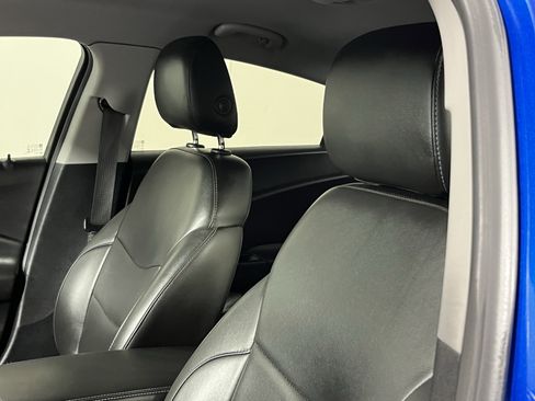 Used 2018 Chevrolet Volt LT w/ LT Driver Confidence Package image 16