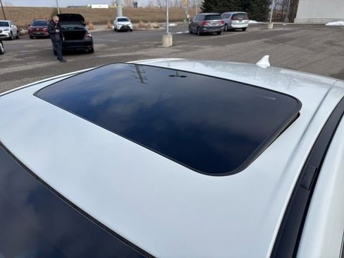 Used 2022 Subaru Legacy Limited image 8