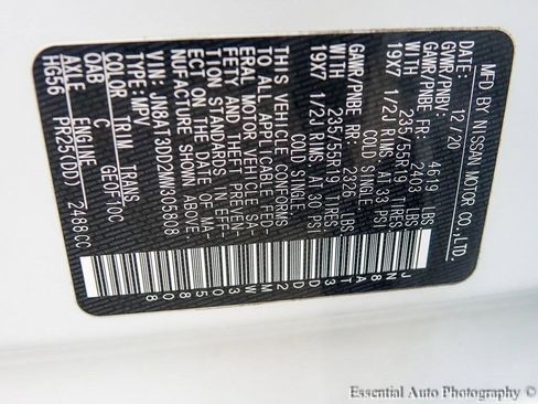 Used 2021 Nissan Rogue Platinum image 32