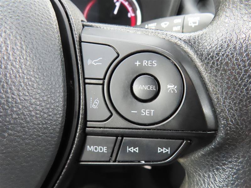 Used 2025 Toyota RAV4 LE FWD image 17