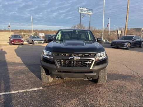 Used 2020 Chevrolet Colorado ZR2 image 2