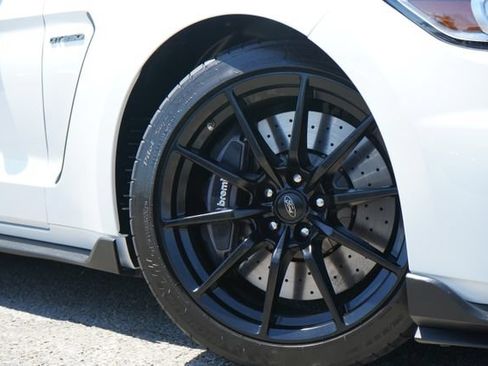 Used 2016 Ford Mustang Shelby GT350 w/ Technology Package RWD image 11