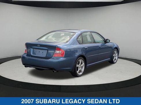 Used 2007 Subaru Legacy 2.5i Limited AWD/4WD image 4