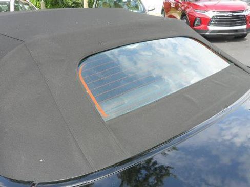 Used 2002 Chevrolet Camaro LT w/ Performance Handling Pkg RWD image 9