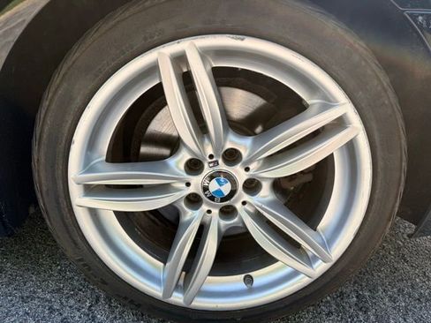Used 2015 BMW 550i xDrive Sedan AWD/4WD image 9