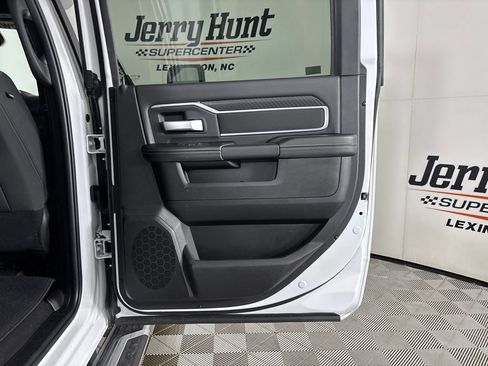 Used 2025 RAM 2500 Big Horn AWD/4WD image 27