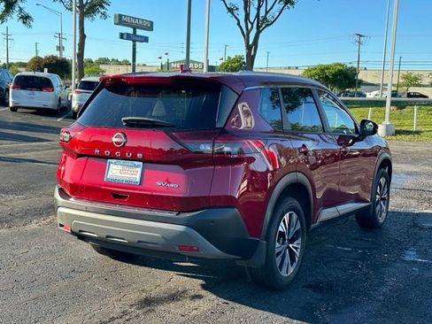 Used 2022 Nissan Rogue SV w/ SV Premium Package AWD/4WD image 3