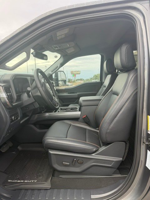 New 2026 Ford F350 4x4 Crew Cab Super Duty image 6