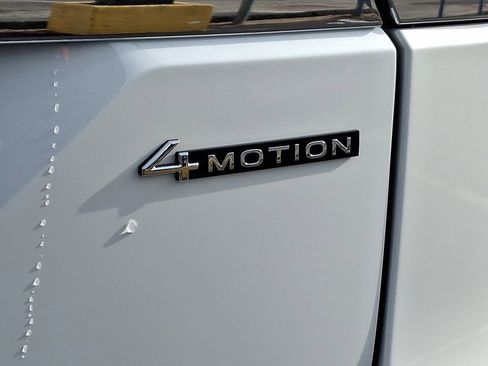 New 2026 Volkswagen Atlas SEL image 11