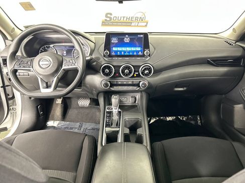Used 2024 Nissan Sentra SV FWD image 18