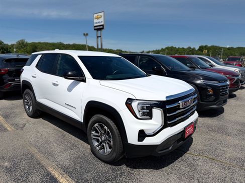 Used 2026 GMC Terrain Elevation AWD/4WD image 1