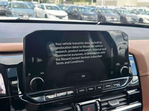 Used 2023 Nissan Pathfinder Platinum AWD/4WD image 29