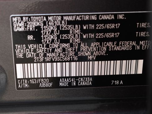 Certified 2025 Toyota RAV4 LE image 33