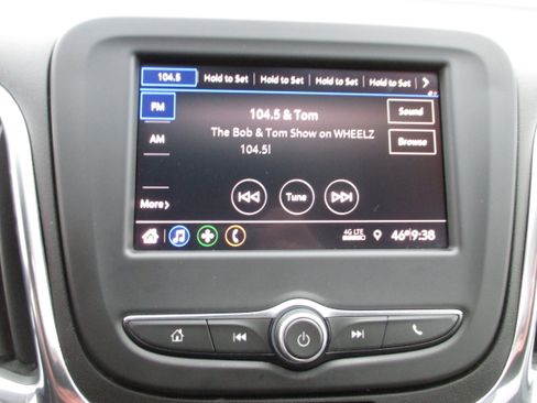 Used 2020 Chevrolet Equinox LS w/ LS Convenience Package image 13