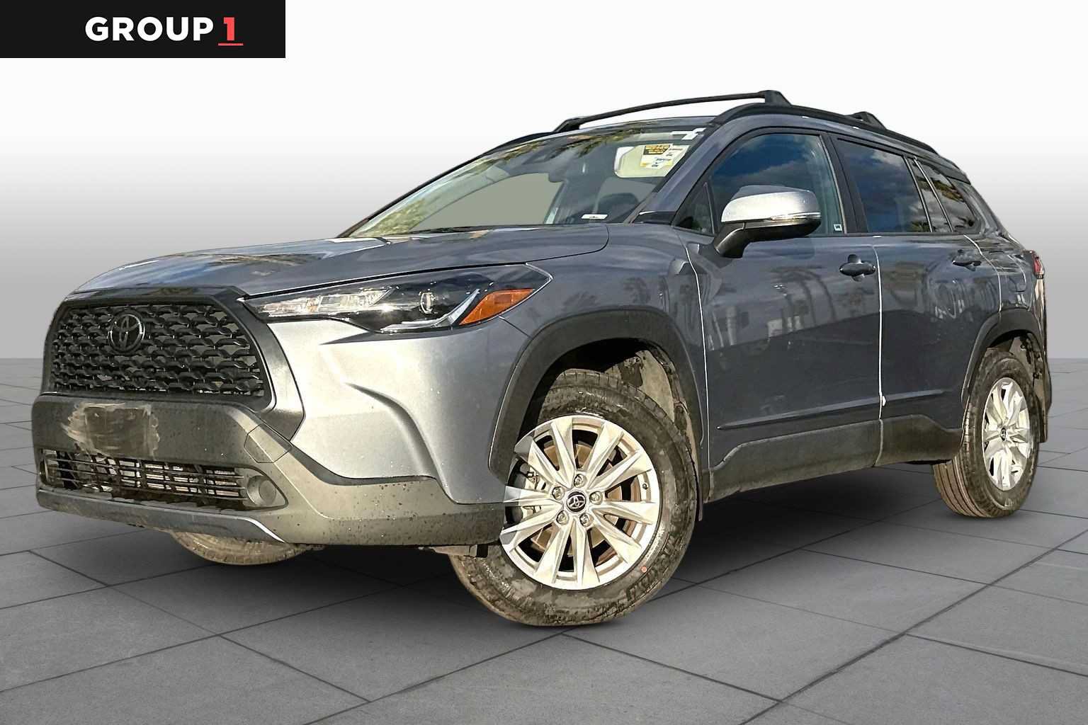 Used 2022 Toyota Corolla Cross LE w/ Black Badges Package (TMS) FWD image 1