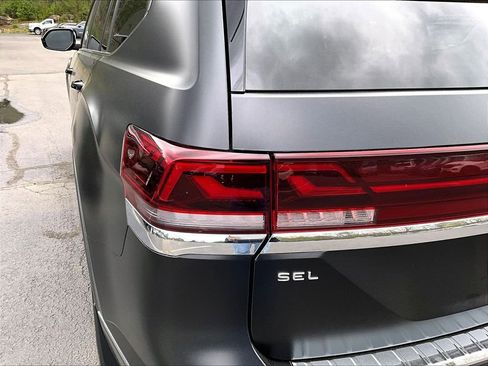 Used 2024 Volkswagen Atlas SEL Premium R-Line AWD/4WD image 27