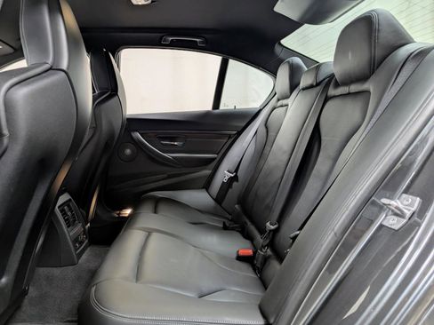 Used 2015 BMW M3 image 17