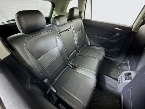 Used 2021 Volkswagen Tiguan SE AWD/4WD image 26