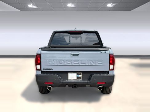 New 2026 Honda Ridgeline Black Edition image 10