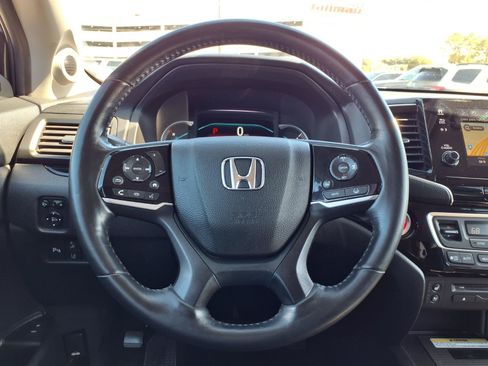 Used 2019 Honda Pilot Elite image 14