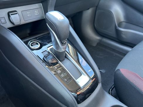 New 2025 Nissan Versa SR image 28