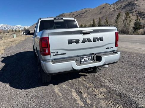 New 2026 RAM 2500 Laramie AWD/4WD image 24