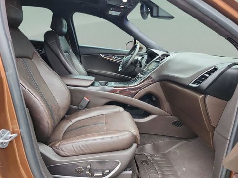 Used 2017 Lincoln MKX Black Label w/ Driver Assistance Package image 19