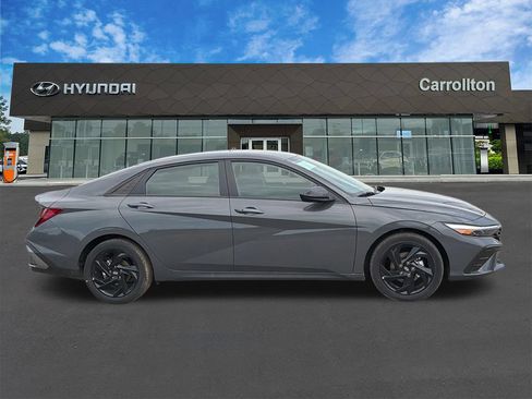 New 2026 Hyundai Elantra Sport FWD image 5