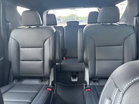 New 2026 Chevrolet Traverse LT w/ Midnight/Sport Edition FWD image 11
