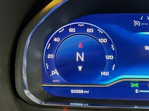 Used 2022 Chevrolet Suburban LT w/ LT Signature Plus Package image 13